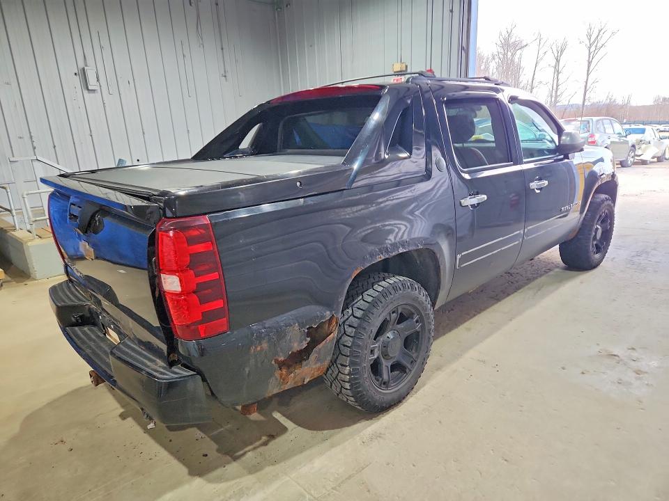 Photo 3 from auction – 2013 CHEVROLET AVALANCHE with VIN 3GNTKGE71DG283748