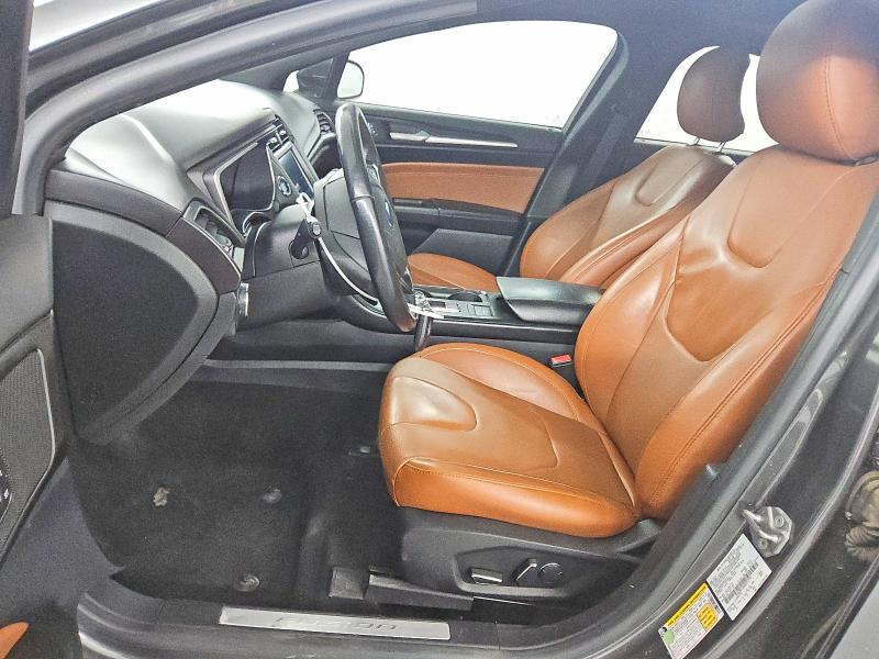 Photo 7 from auction – 2019 FORD FUSION with VIN 3FA6P0SU6KR231743