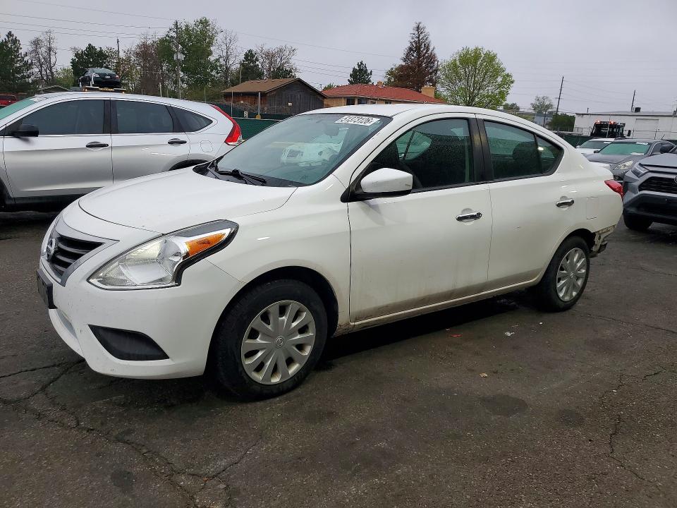 صورة رقم 1 من المزاد - 2017 NISSAN VERSA مع VIN 3N1CN7AP8HL838751