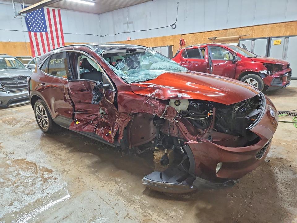 Photo 4 from auction – 2021 FORD ESCAPE with VIN 1FMCU9H65MUA70635