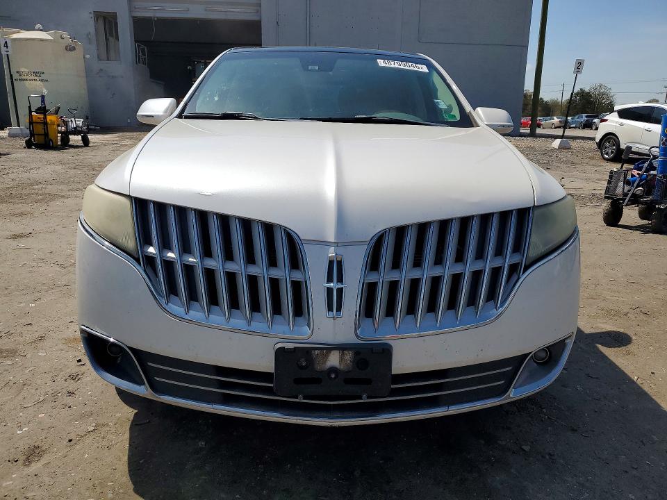 Photo 5 from auction – 2011 LINCOLN MKT with VIN 2LMHJ5ATXBBJ54769