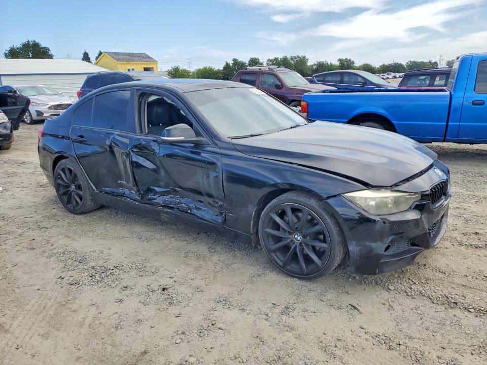 Photo 4 from auction – 2014 BMW 328 with VIN WBA3C1G56ENR50026