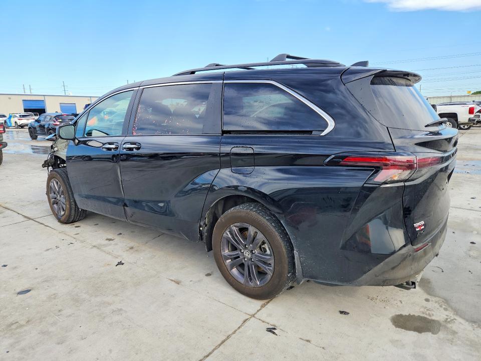 Photo 2 from auction – 2024 TOYOTA SIENNA with VIN 5TDCSKFC2RS128321