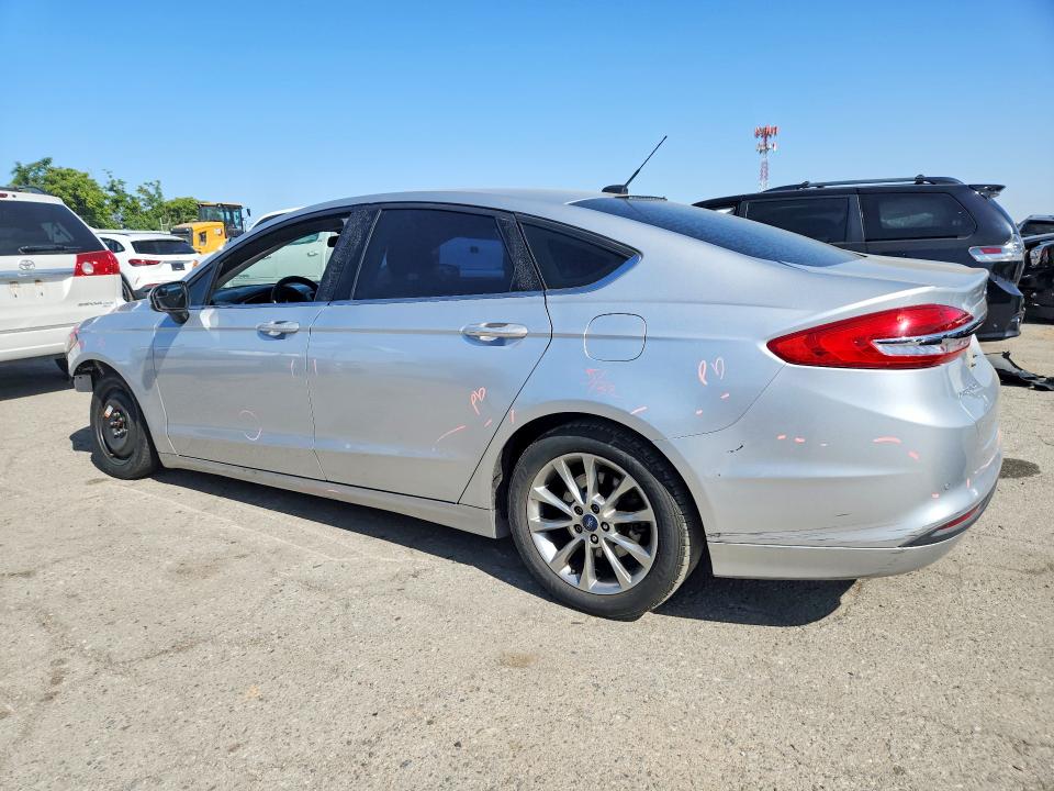 Photo 2 from auction – 2017 FORD FUSION with VIN 3FA6P0H79HR168499