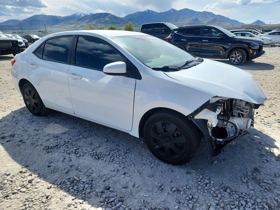 Photo 4 from auction – 2017 TOYOTA COROLLA with VIN 2T1BURHE1HC862601