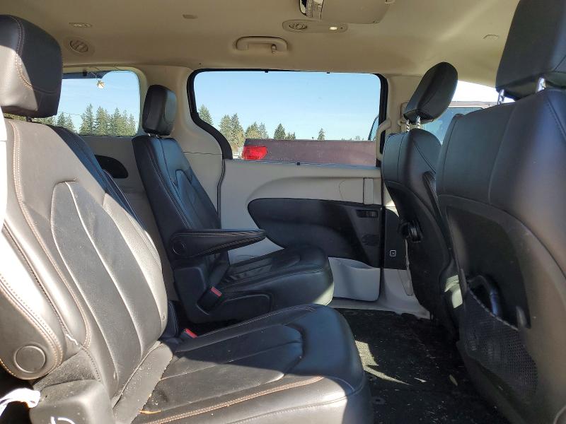 Photo 11 from auction – 2017 CHRYSLER PACIFICA with VIN 2C4RC1BG5HR621816
