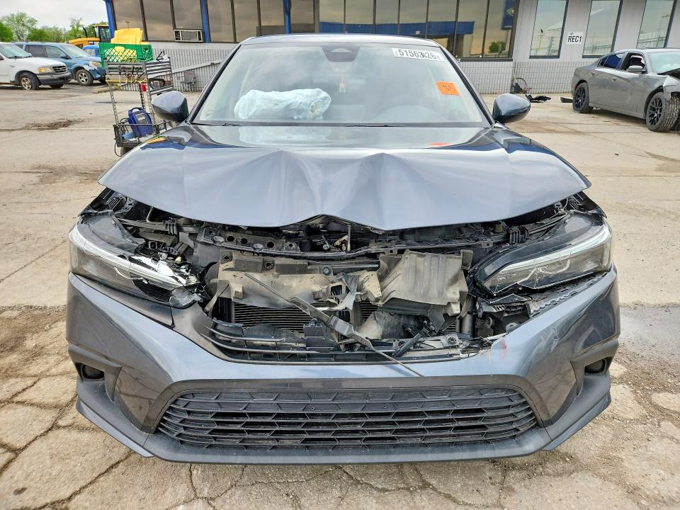 Photo 5 from auction – 2022 HONDA CIVIC with VIN 2HGFE2F22NH576581