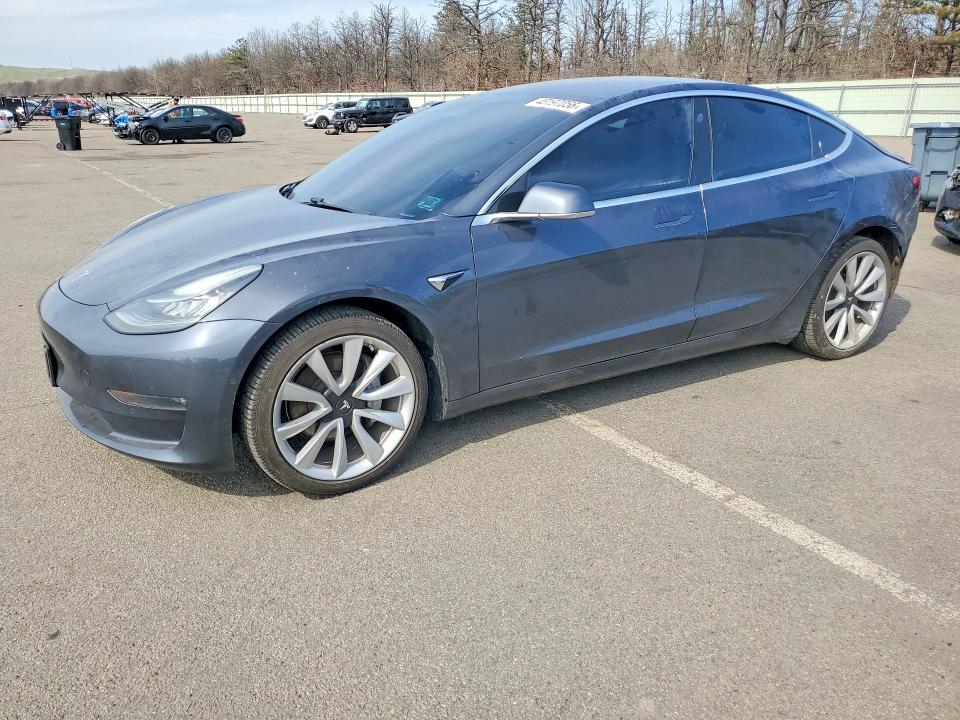 TESLA MODEL 3 2018 с VIN 5YJ3E1EA6JF052743 - Фото с аукциона