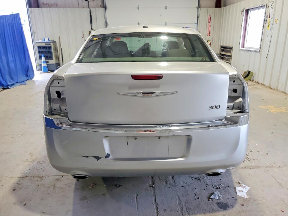 Photo 6 from auction – 2012 CHRYSLER 300 with VIN 2C3CCAAG1CH289268