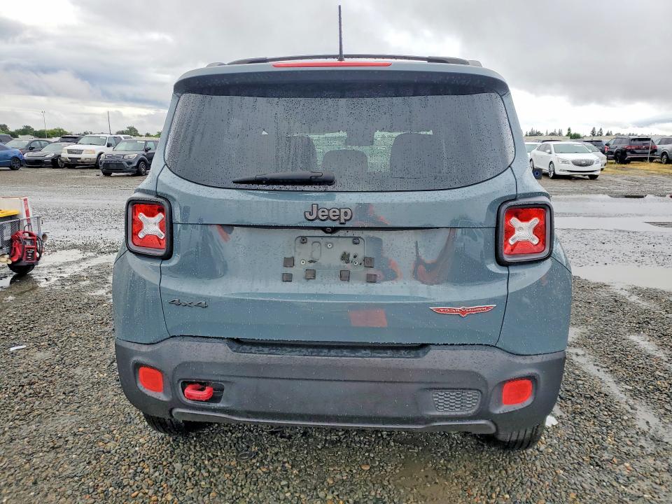 Photo 6 from auction – 2016 JEEP RENEGADE with VIN ZACCJBCT1GPC52789