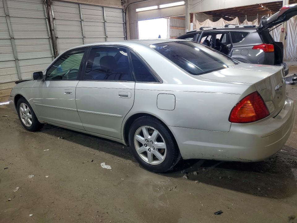 Photo 2 from auction – 2000 TOYOTA AVALON with VIN 4T1BF28B5YU045167