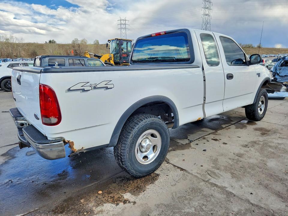 Photo 3 from auction – 2001 FORD F150 with VIN 1FTRX18L61NB80208
