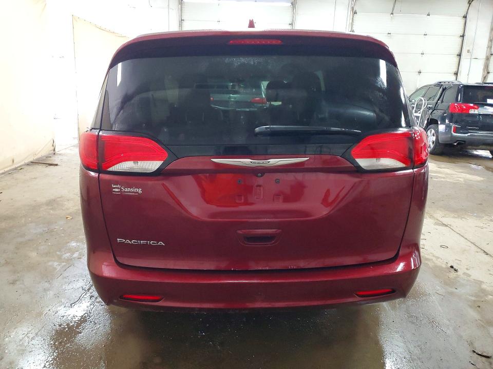 Photo 6 from auction – 2017 CHRYSLER PACIFICA with VIN 2C4RC1CG0HR522707