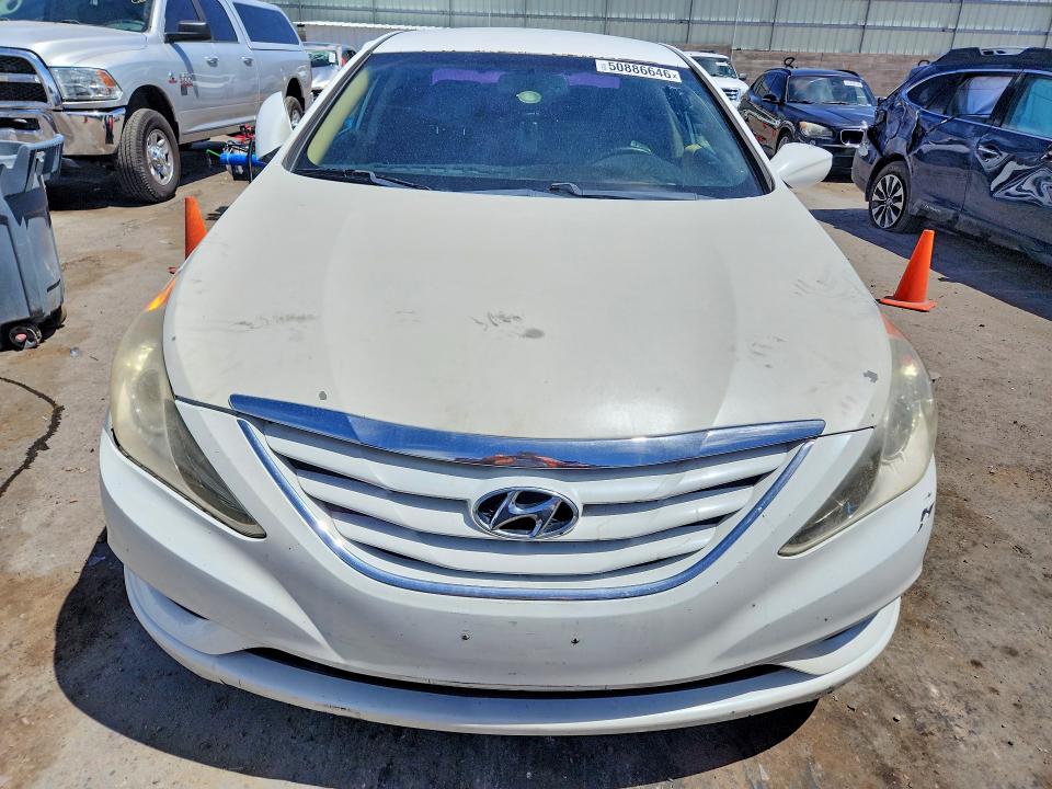Photo 5 from auction – 2011 HYUNDAI SONATA with VIN 5NPEB4AC5BH157187