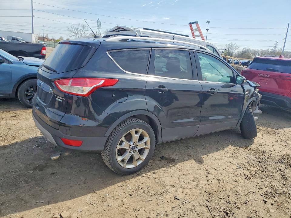 Photo 3 from auction – 2014 FORD ESCAPE with VIN 1FMCU9J93EUD28172
