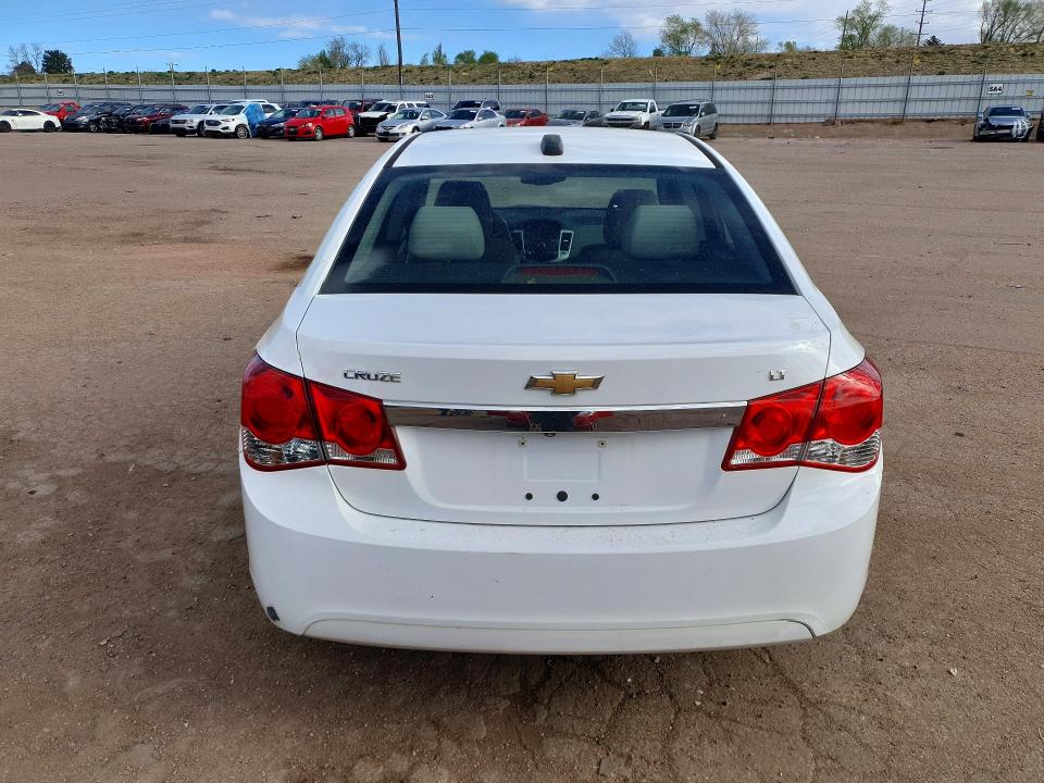 Photo 6 from auction – 2015 CHEVROLET CRUZE with VIN 1G1PC5SB6F7137406