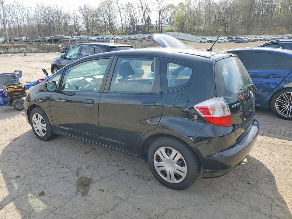 Снимка 2 от търг – 2010 HONDA FIT с VIN JHMGE8G21AS022888