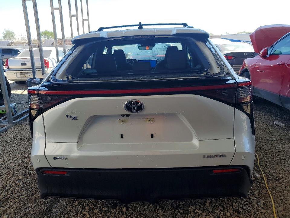 Zdjęcie 6 z aukcji – 2026 TOYOTA BZ z VIN JTMBDAFB6TA002779