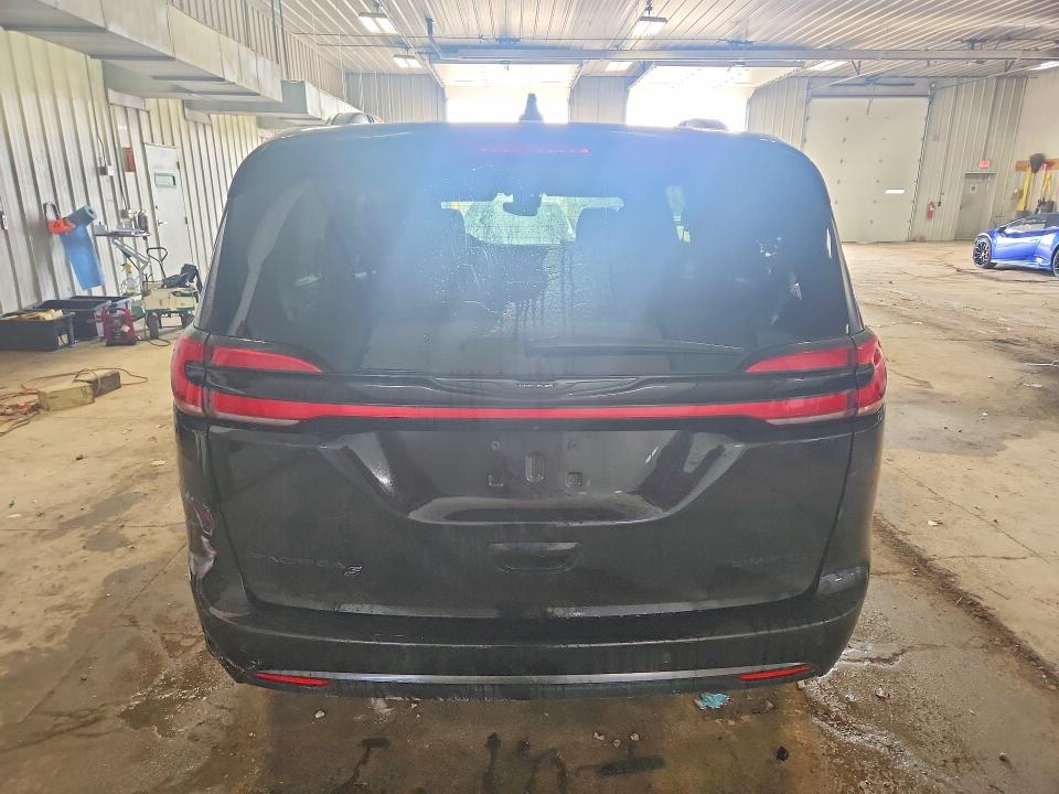 Photo 6 from auction – 2025 CHRYSLER PACIFICA with VIN 2C4RC1GG7SR537884