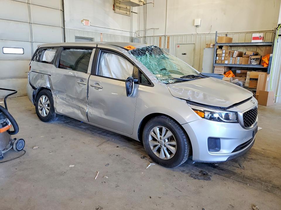 Photo 4 from auction – 2018 KIA SEDONA with VIN KNDMB5C13J6373528
