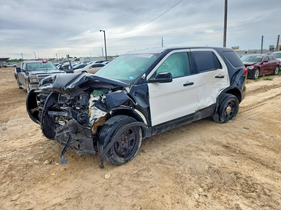 FORD EXPLORER 2017 with VIN 1FM5K8AT3HGE29803 - Photo from auction