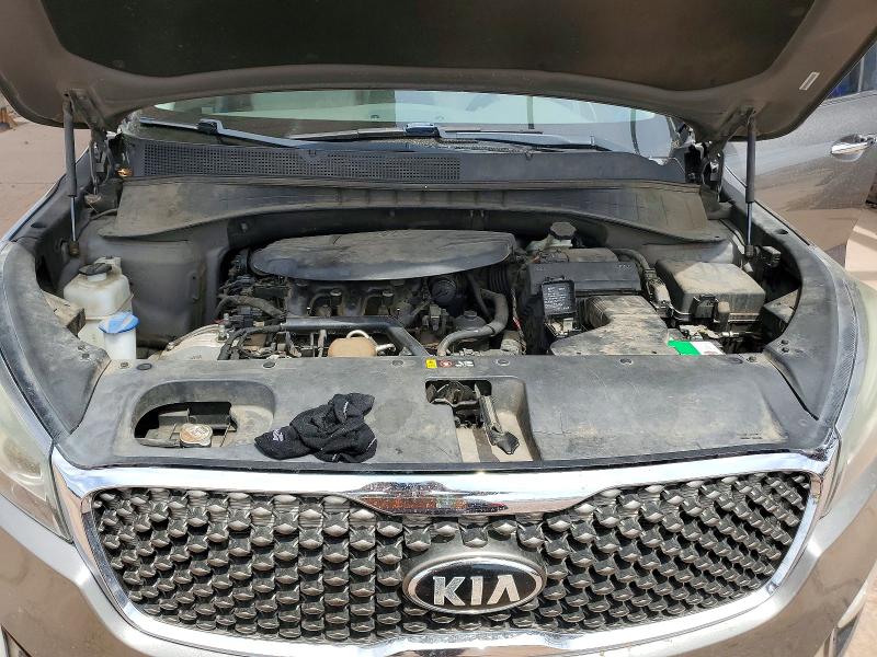 Photo 11 from auction – 2016 KIA SORENTO with VIN 5XYPK4A55GG002017