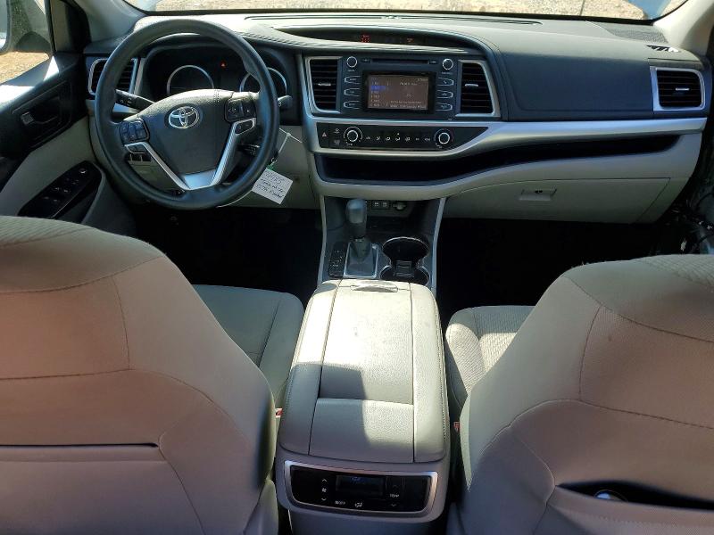 Photo 8 from auction – 2017 TOYOTA HIGHLANDER with VIN 5TDZARFHXHS027155