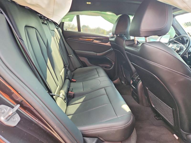 Photo 10 from auction – 2022 BMW X4 with VIN 5UX33DT0XN9M46763