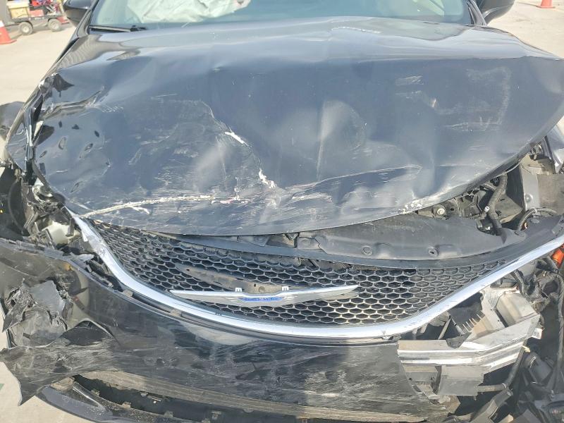 Photo 12 from auction – 2018 CHRYSLER PACIFICA with VIN 2C4RC1BG0JR120127