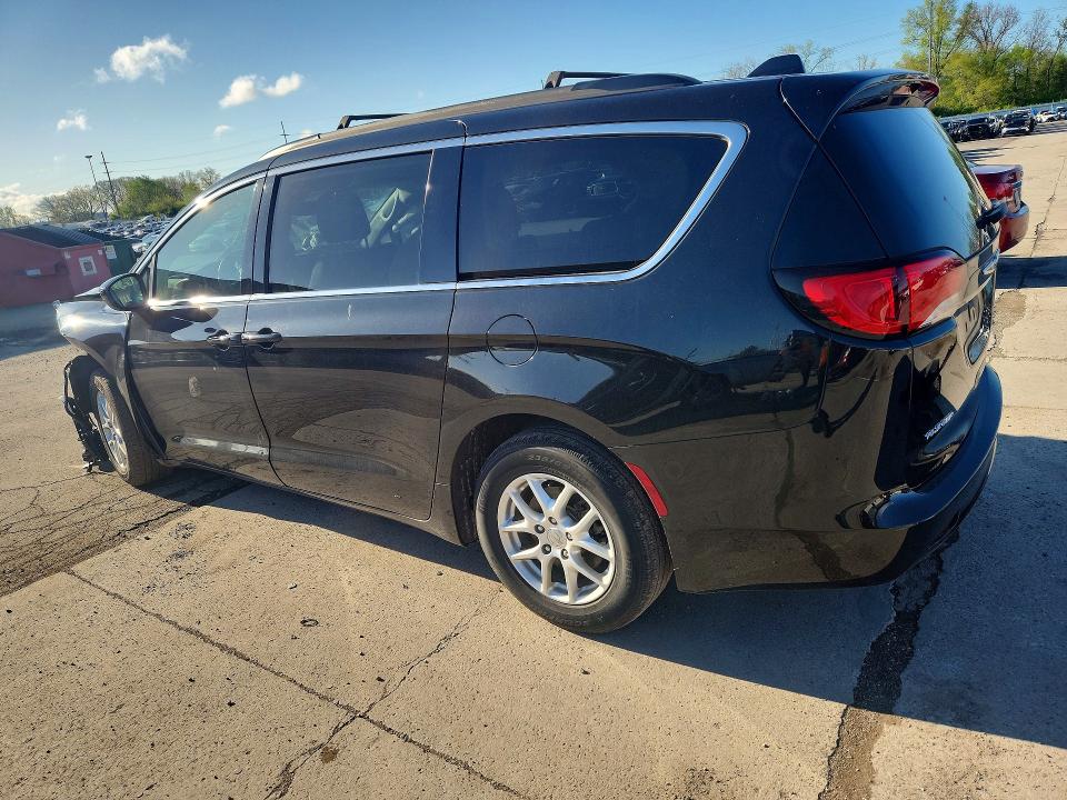 Photo 2 from auction – 2020 CHRYSLER VOYAGER with VIN 2C4RC1DG7LR286130