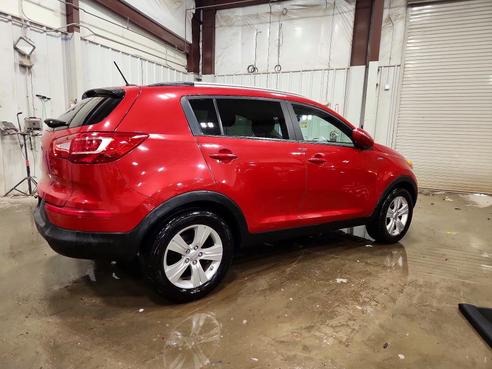 Photo 3 from auction – 2011 KIA SPORTAGE with VIN KNDPBCA21B7086536