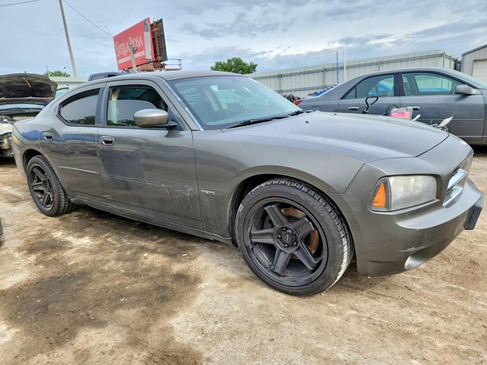 Photo 4 from auction – 2008 DODGE CHARGER with VIN 2B3KA53H28H329649