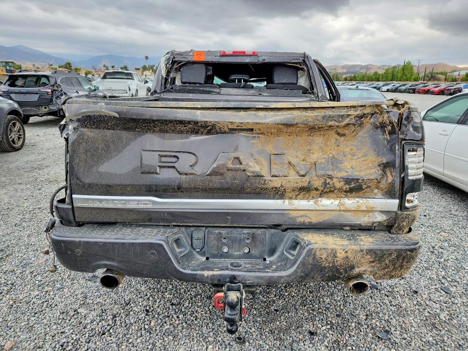 Photo 6 from auction – 2018 RAM 1500 with VIN 1C6RR6PT6JS106014
