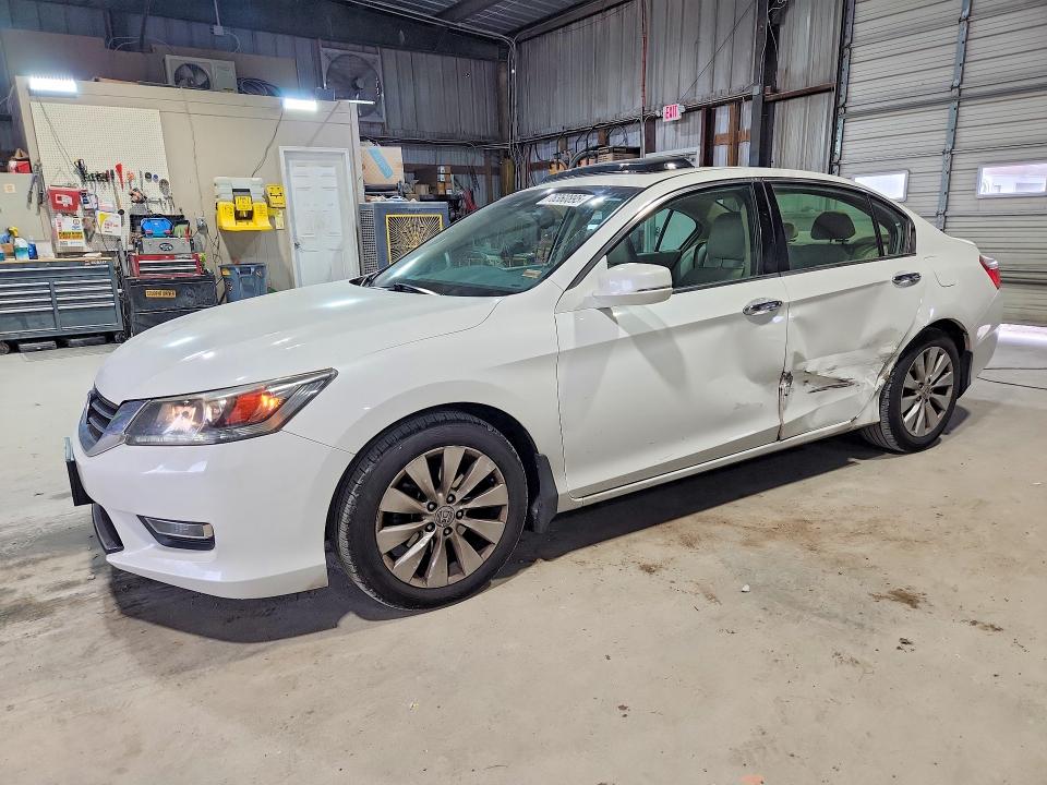HONDA ACCORD 2013 with VIN 1HGCR3F84DA017502 - Photo from auction