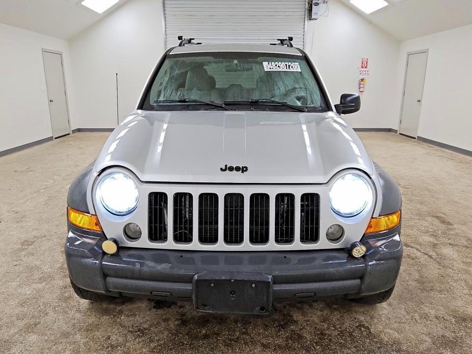Photo 5 from auction – 2007 JEEP LIBERTY with VIN 1J4GL48KX7W543294