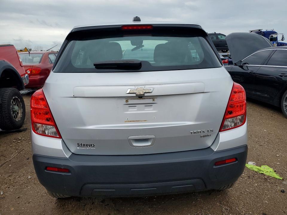 Photo 6 from auction – 2016 CHEVROLET TRAX with VIN 3GNCJNSB6GL250336