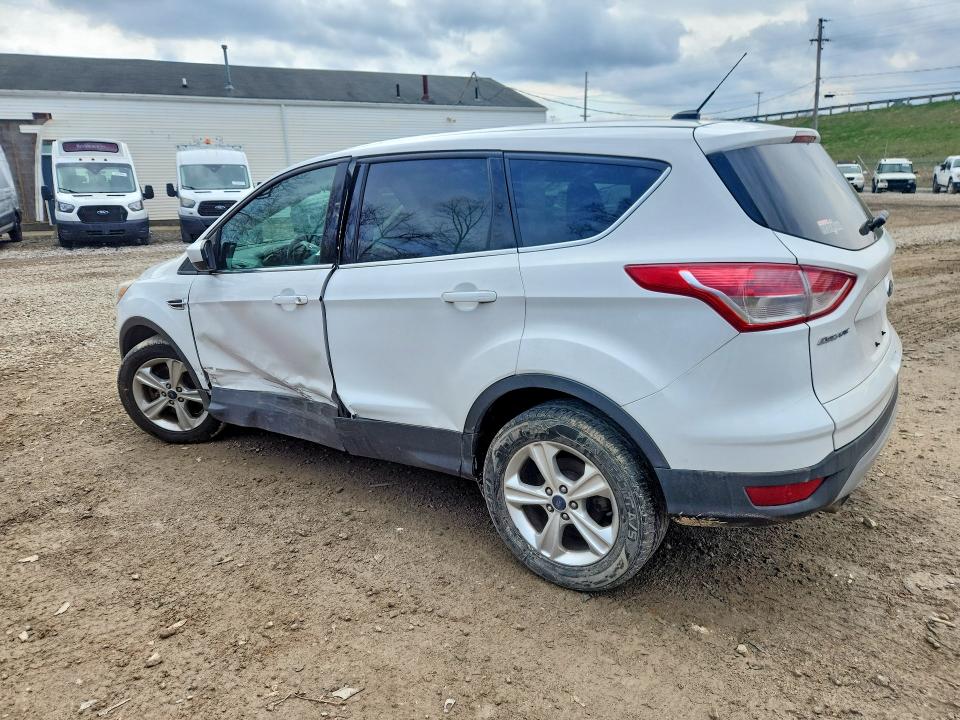 Photo 2 from auction – 2015 FORD ESCAPE with VIN 1FMCU9GX1FUB17592
