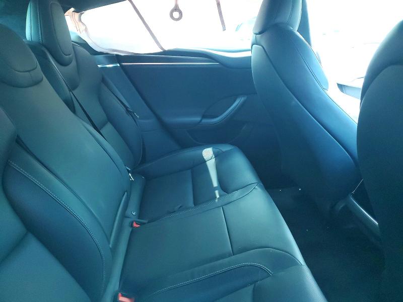 Photo 11 from auction – 2022 TESLA MODEL S with VIN 5YJSA1E69NF468732
