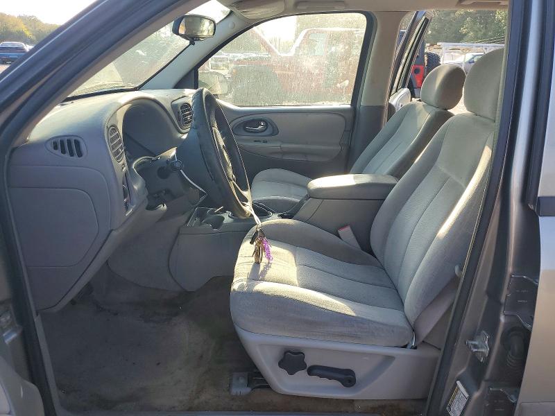 Photo 7 from auction – 2005 CHEVROLET TRAILBLAZER with VIN 1GNDS13S752114711