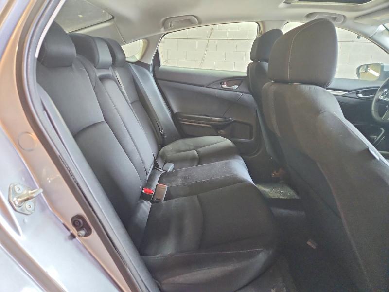 Photo 10 from auction – 2018 HONDA CIVIC with VIN 19XFC2F7XJE203133