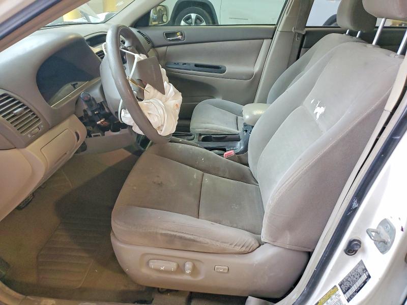 Photo 7 from auction – 2005 TOYOTA CAMRY with VIN 4T1BE32K75U590638