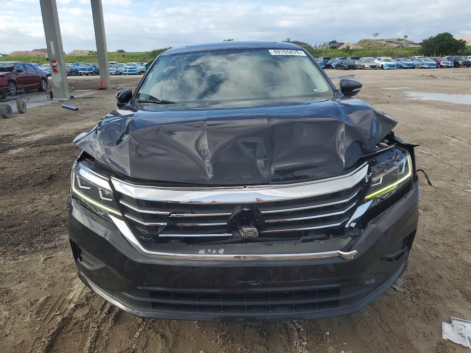 Photo 5 from auction – 2021 VOLKSWAGEN PASSAT with VIN 1VWSA7A34MC005789