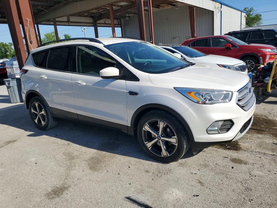 Photo 4 from auction – 2018 FORD ESCAPE with VIN 1FMCU0HD8JUB79838