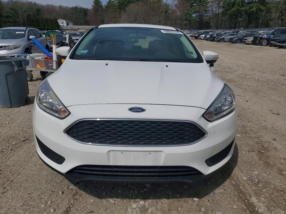 Photo 5 from auction – 2016 FORD FOCUS with VIN 1FADP3F27GL367399