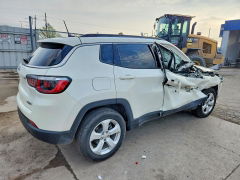 Фото 3 с аукциона – 2018 JEEP COMPASS с VIN 3C4NJDBB9JT259017