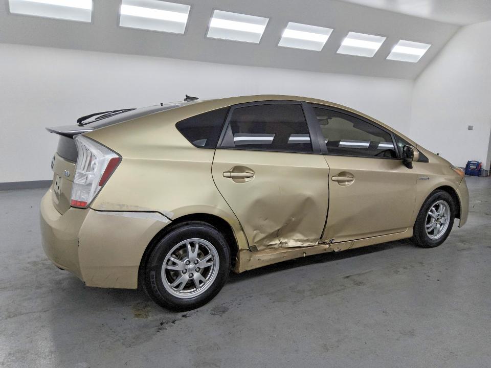 Photo 3 from auction – 2011 TOYOTA PRIUS with VIN JTDKN3DU9B1463308