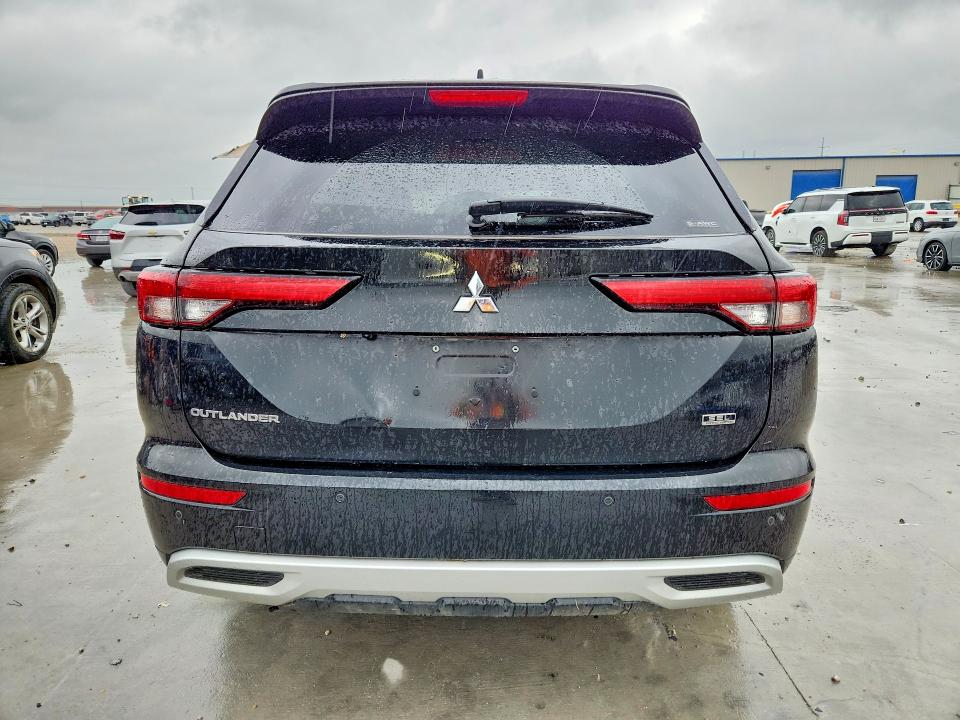 Photo 6 from auction – 2022 MITSUBISHI OUTLANDER with VIN JA4J4VA8XNZ075084