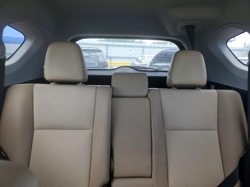 Photo 10 from auction – 2015 TOYOTA RAV4 with VIN 2T3DFREV4FW347361