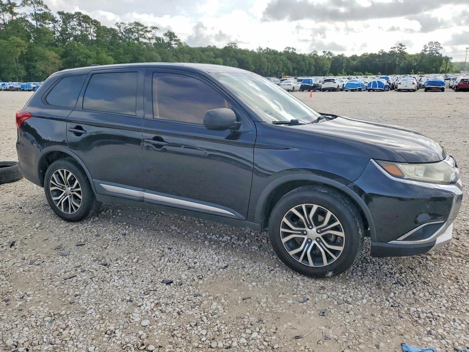 Photo 4 from auction – 2017 MITSUBISHI OUTLANDER with VIN JA4AD2A37HZ008045