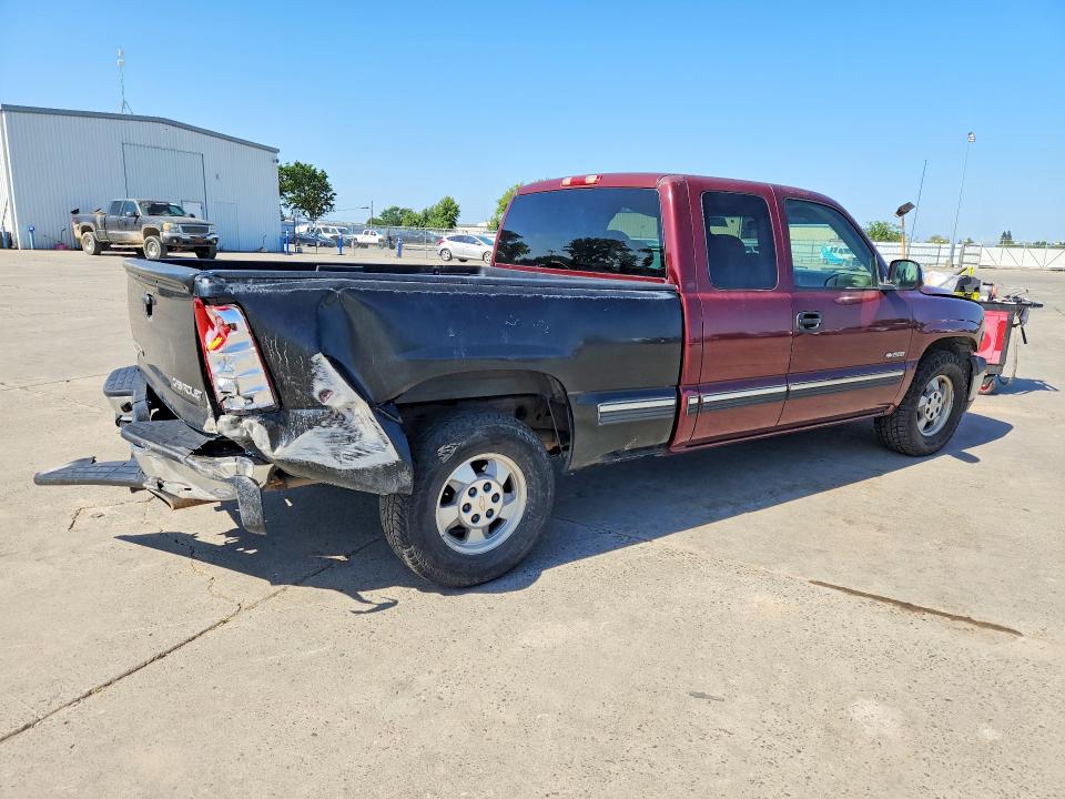 Photo 3 from auction – 2002 CHEVROLET SILVERADO with VIN 2GCEC19T921301535